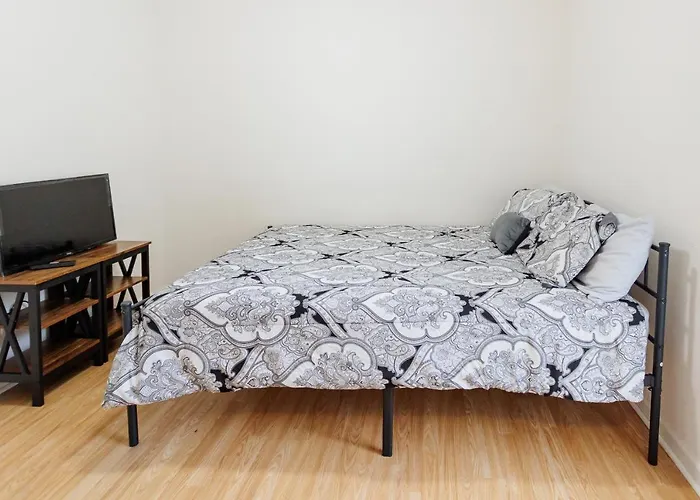 Private 2 Bedroom And 2 Bathroom In Savannah